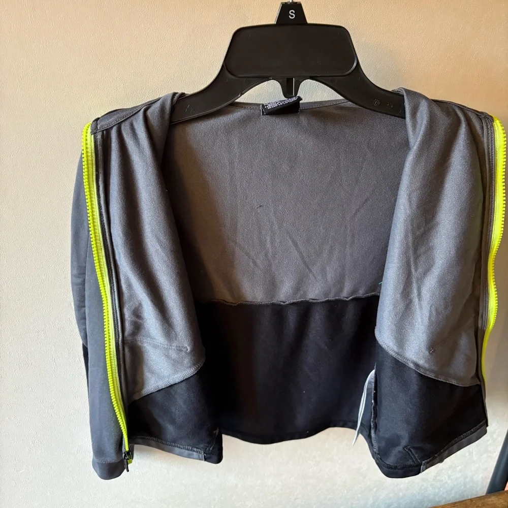 Nike Kids Jacket in Gray with Neon Yellow Accents